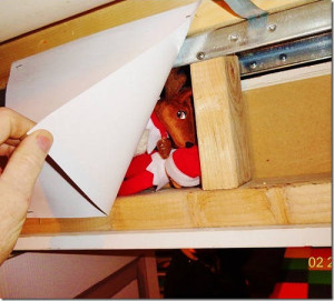 Inspector Ray even found the “hidden Elf on the Shelf”